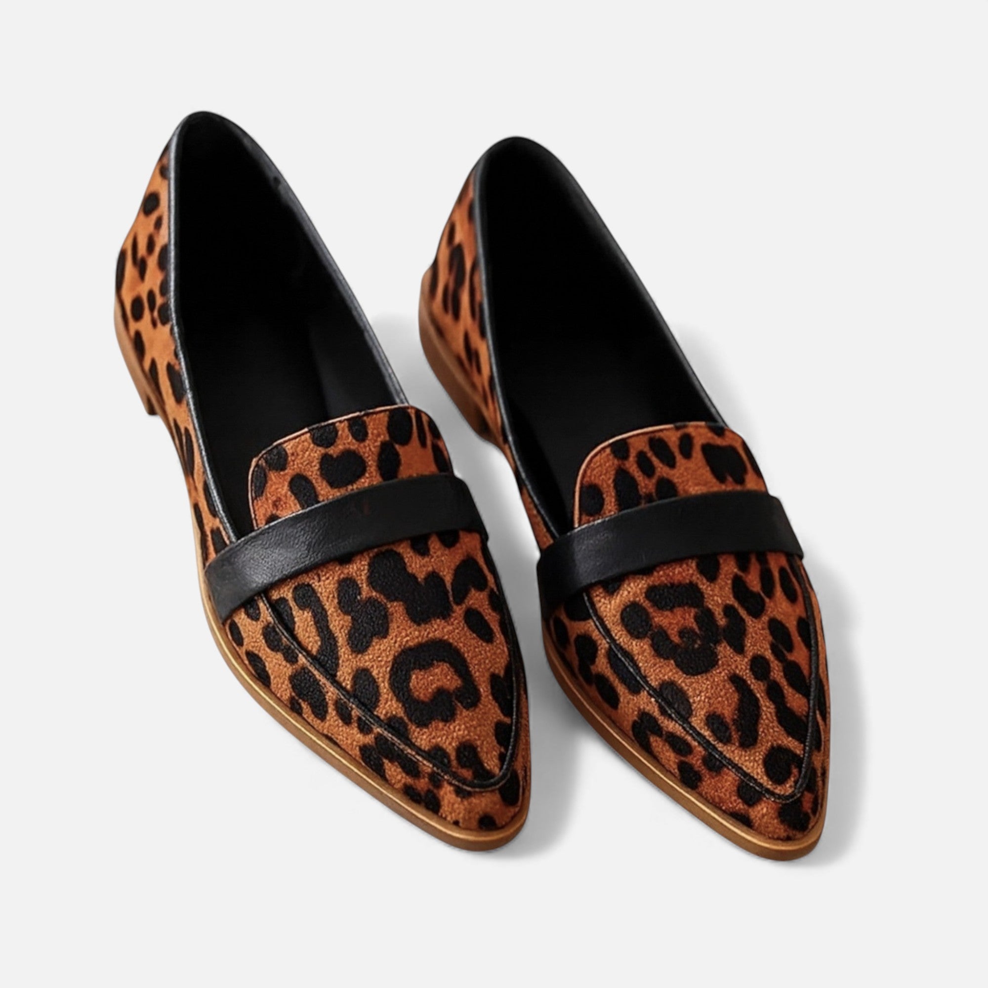 Lunéaya | Women’s Pointed‑Toe Loafers