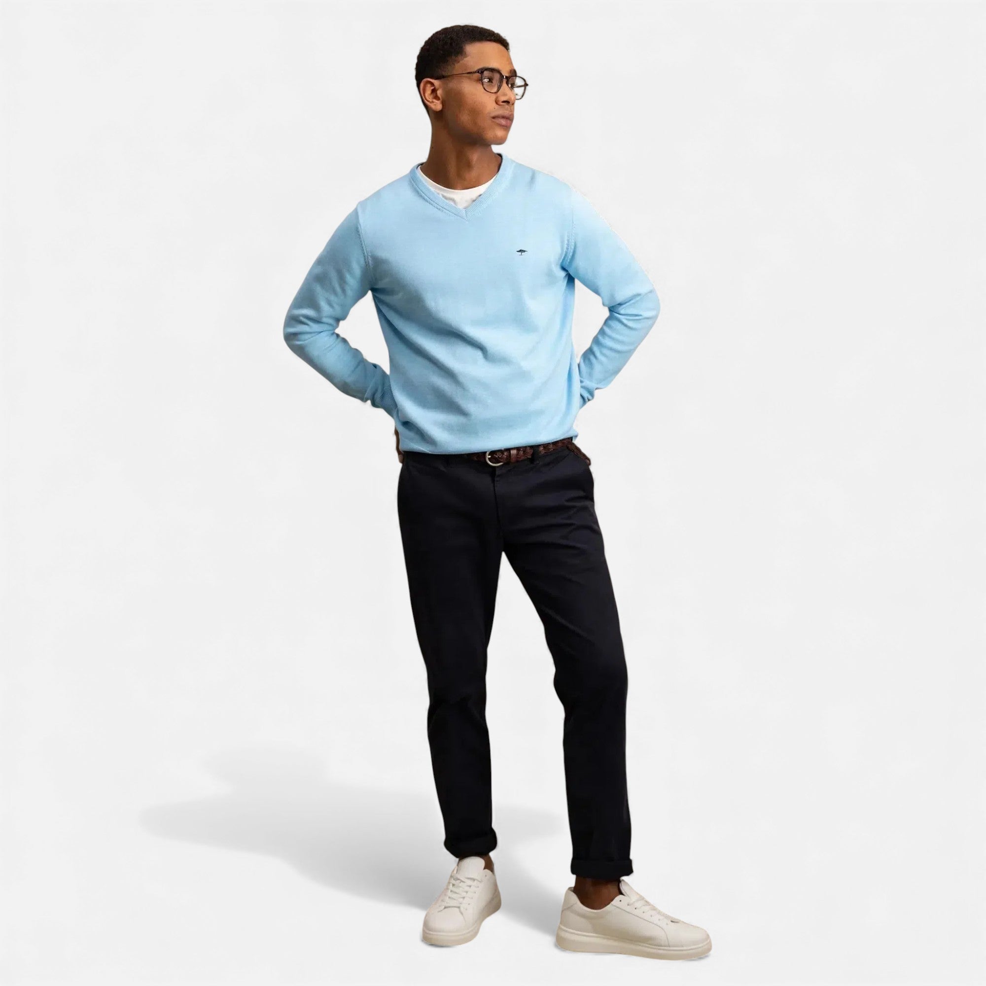 Lunéaya | Men’s V-Neck Sweater
